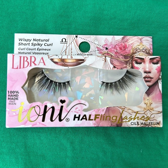 Ioni Eyelashes - Picture 2 of 5